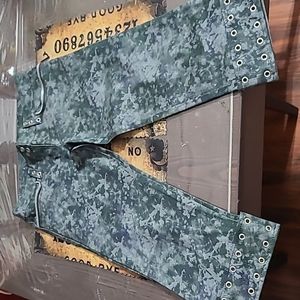 Lip Service - 2001 - Capris - M